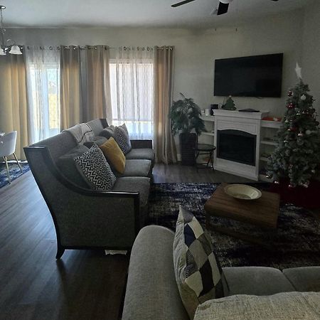 Gorgeous 3 Bedroom Home With Cable Tv In All Rooms & Free Wi-Fi Конкорд Экстерьер фото